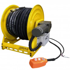 Hydraulically driven hose reels